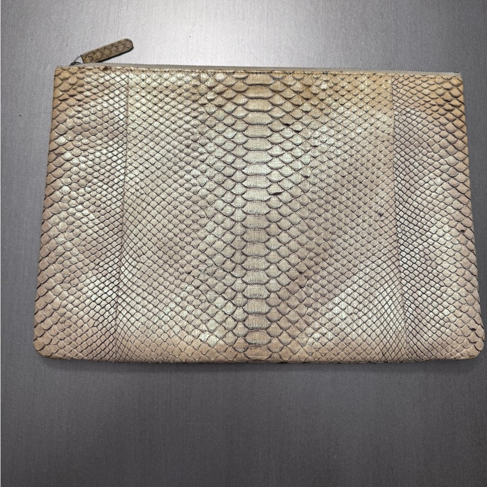 CHANEL Quilted iridescent python clutch - image 2